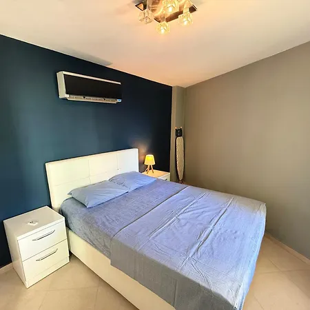 Sa Apartments! Beachfront With Sea View & Pool 아파트 알란야