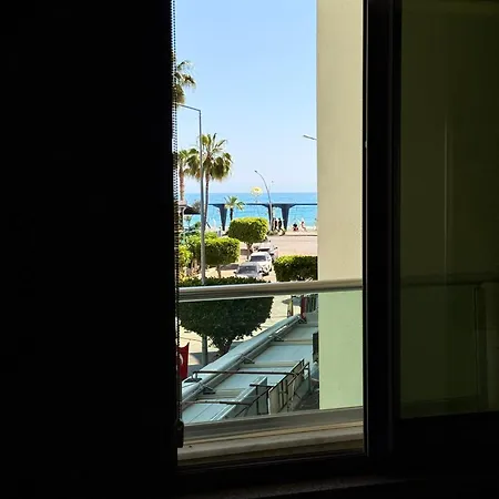 Sa Apartments! Beachfront With Sea View & Pool * 알란야