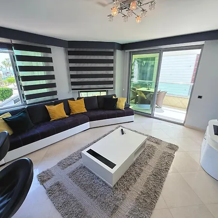 아파트 Sa Apartments! Beachfront With Sea View & Pool