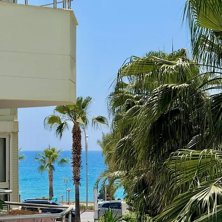 Sa Apartments! Beachfront With Sea View & Pool * 알란야
