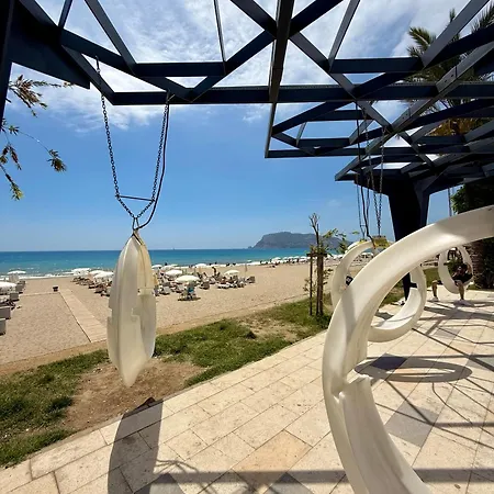Sa Apartments! Beachfront With Sea View & Pool 아파트 *