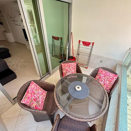 Sa Apartments! Beachfront With Sea View & Pool 알란야