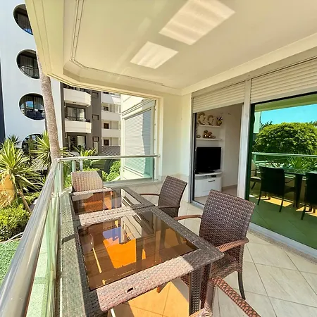 Sa Apartments! Beachfront With Sea View & Pool 아파트 알란야