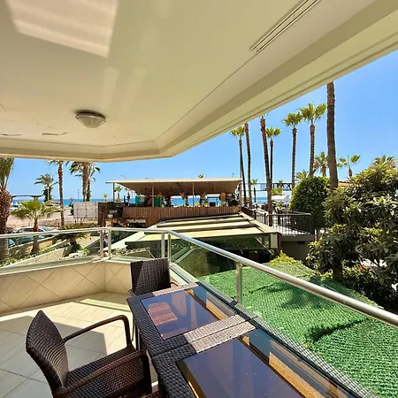 Sa Apartments! Beachfront With Sea View & Pool 알란야